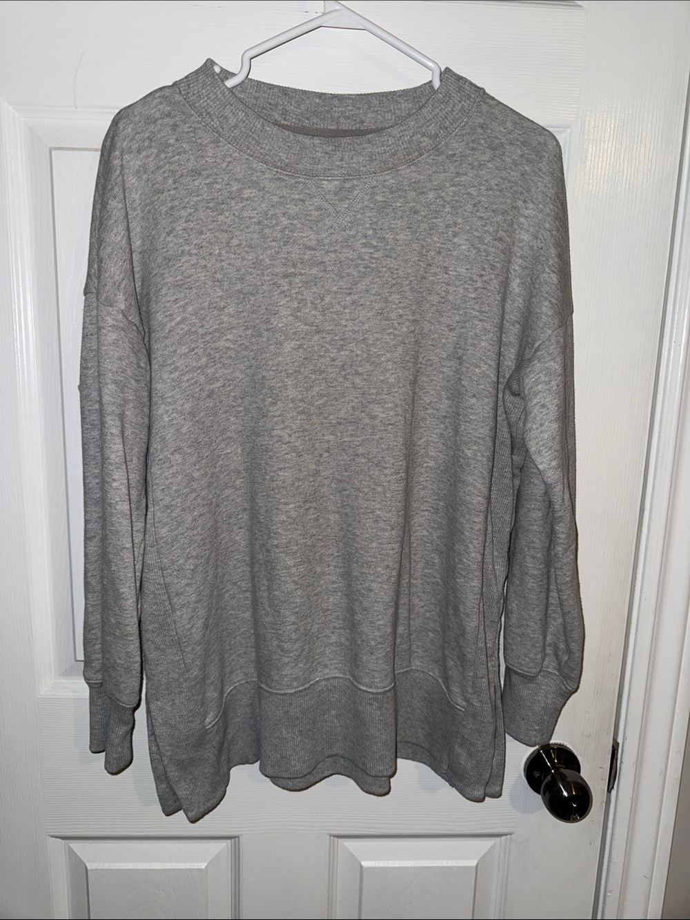 aerie womens Gray Crewneck Sweatshirt - Classic Pullover